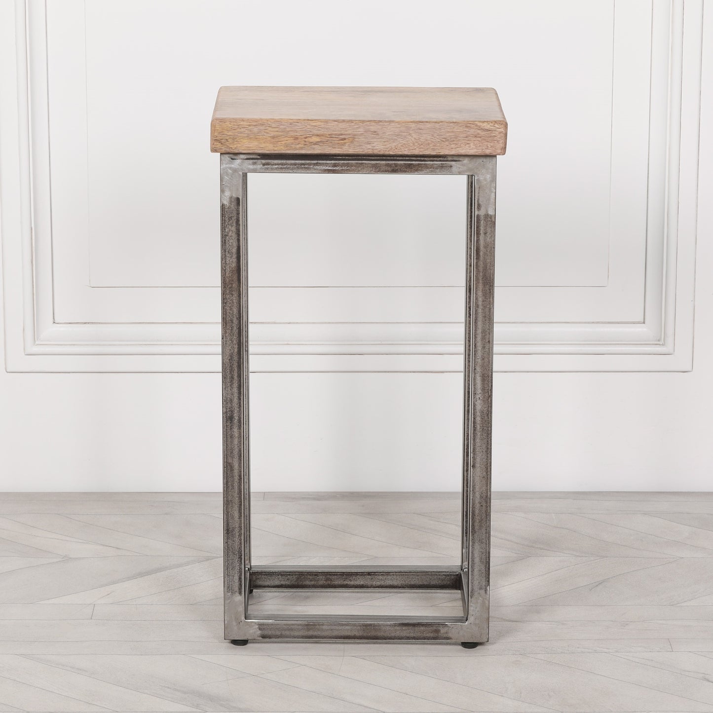 Iron Frame Log Sore Mango Wood Side Table